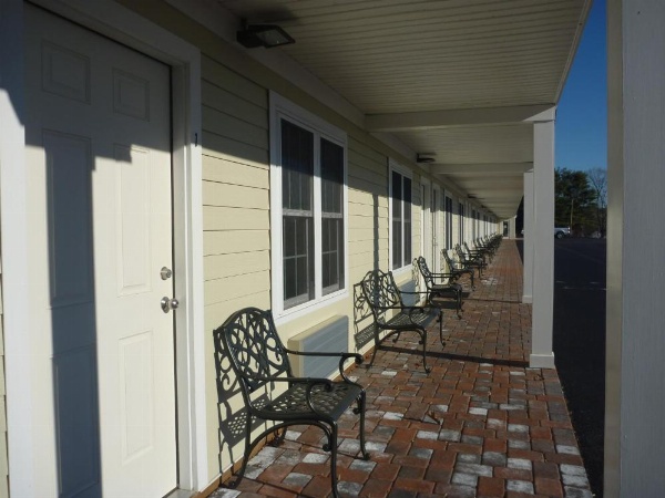 Motel Yankee Clipper image 24